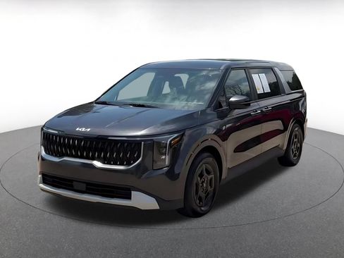 Used 2026 Kia Carnival FWD image 7