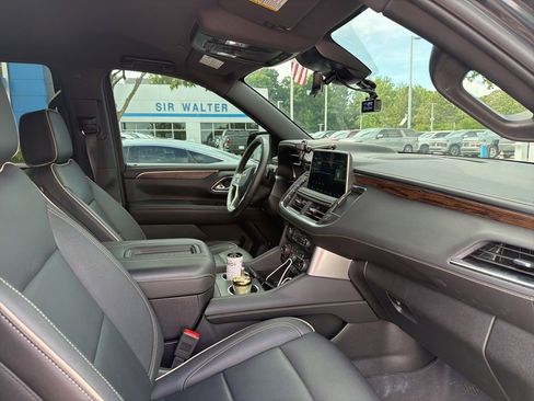 Used 2024 Chevrolet Tahoe Premier AWD/4WD image 41