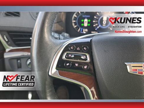 Used 2018 Cadillac Escalade Premium Luxury image 25