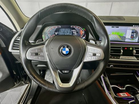 Used 2021 BMW X7 xDrive40i w/ Executive Package AWD/4WD image 15
