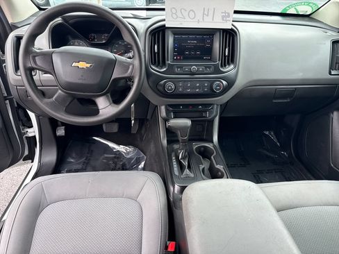 Used 2020 Chevrolet Colorado W/T RWD image 14