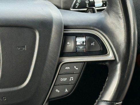 Used 2019 Lincoln Nautilus Reserve image 36