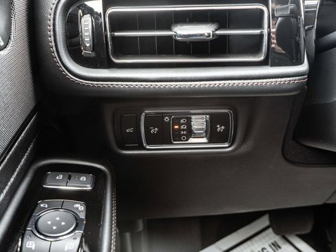 Used 2024 Lincoln Aviator Reserve image 20