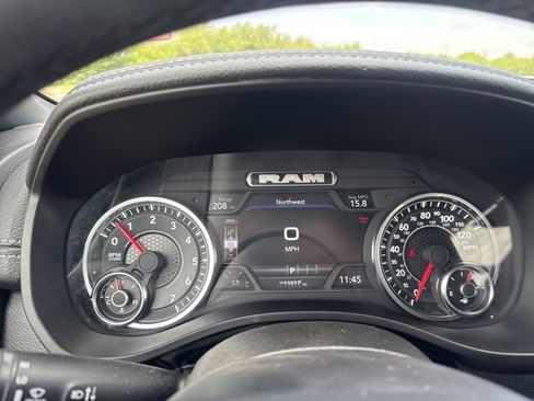 Used 2025 RAM 1500 Laramie image 19