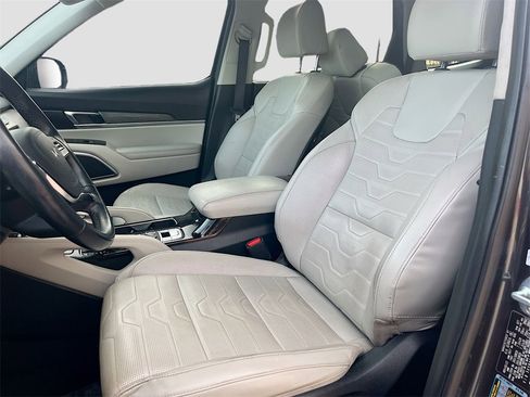 Used 2022 Kia Telluride SX w/ SX Prestige Package image 22