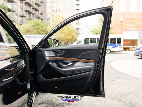 Used 2014 Mercedes-Benz S 550 Sedan w/ Sport Package w/ Sport Package image 45