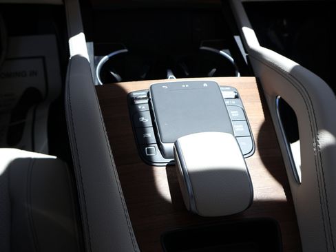 Certified 2026 Mercedes-Benz GLE 350 4MATIC image 39