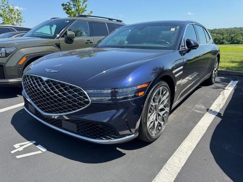 Used 2023 Genesis G90 3.5T AWD/4WD image 3