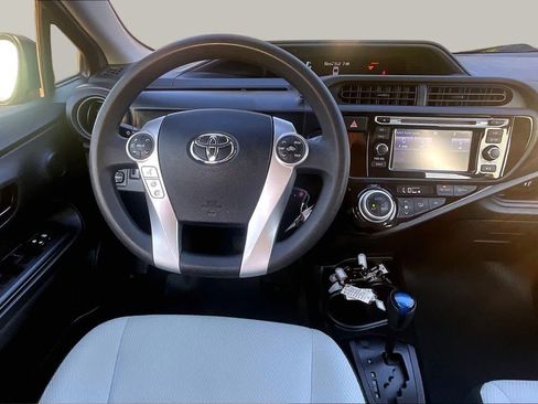 Used 2016 Toyota Prius C One FWD image 4