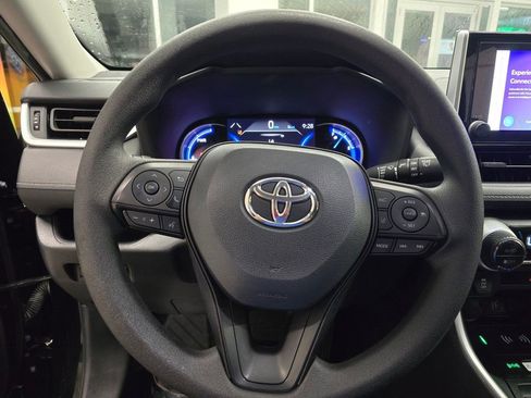 Used 2024 Toyota RAV4 AWD Hybrid image 17