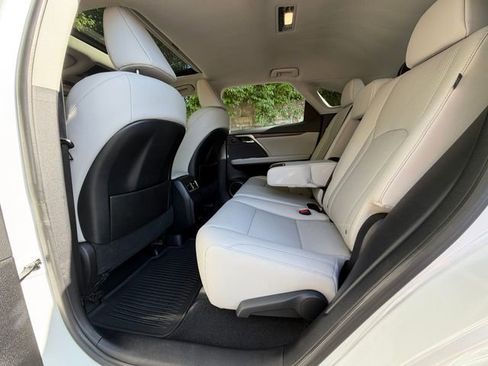 Certified 2022 Lexus RX 350 FWD w/ Premium Package image 32