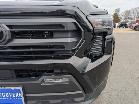 Used 2025 Toyota Tacoma SR5 image 11