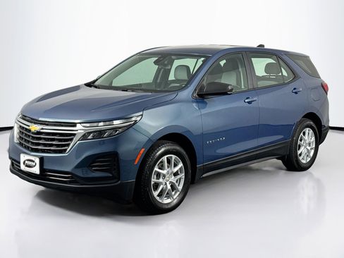 Used 2024 Chevrolet Equinox LS AWD/4WD image 6