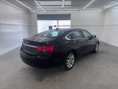 Used 2017 Chevrolet Impala LT image 5