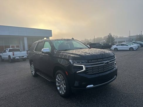 Used 2023 Chevrolet Tahoe Premier image 3