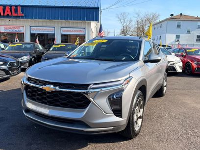 Used 2025 Chevrolet Trax LT