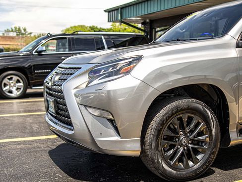 Used 2021 Lexus GX 460 Premium w/ Premium Package AWD/4WD image 4
