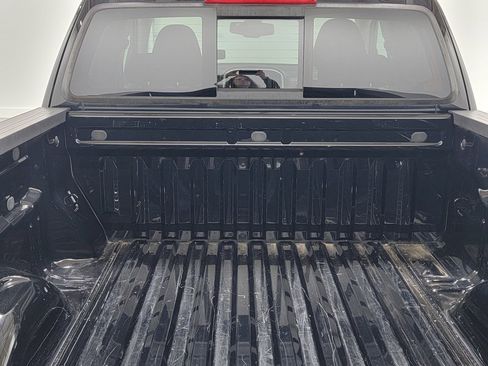 Used 2018 GMC Canyon SLE w/ SLE Convenience Package image 27