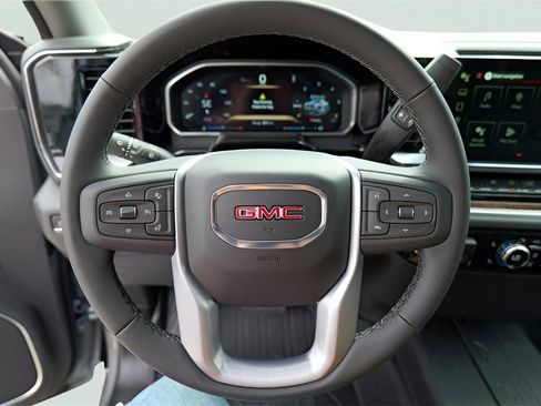 New 2026 GMC Sierra 1500 Elevation image 11