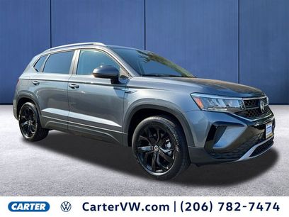 Certified 2022 Volkswagen Taos SE w/ Panoramic Sunroof Package
