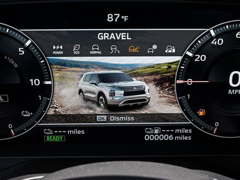 New 2024 Mitsubishi Outlander SE AWD/4WD image 25