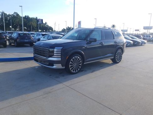 New 2026 Hyundai Palisade Calligraphy AWD/4WD image 3