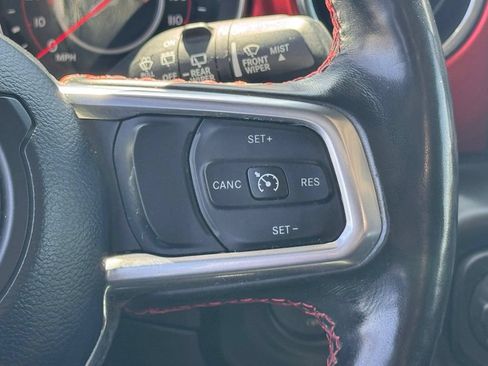 Used 2021 Jeep Wrangler Unlimited Rubicon w/ Xtreme Recon 35" Tire Package AWD/4WD image 23