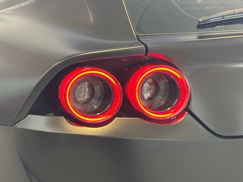 Used 2018 Ferrari GTC4Lusso T image 13