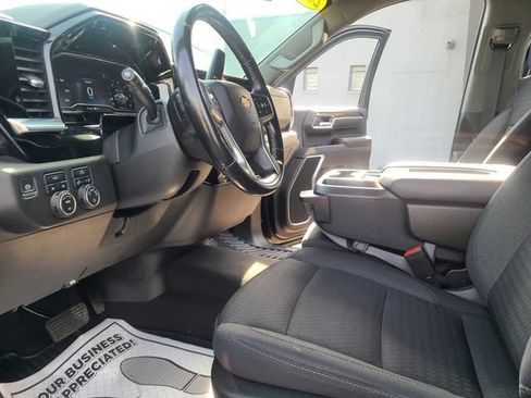 Used 2022 Chevrolet Silverado 1500 LT AWD/4WD image 16