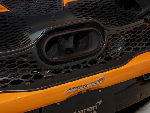 Used 2024 McLaren 750S Spider RWD image 47