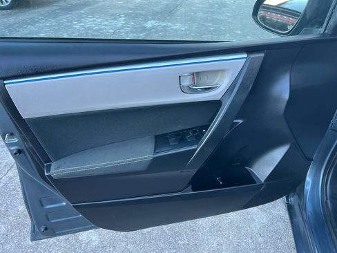 Used 2016 Toyota Corolla S Special Edition image 11