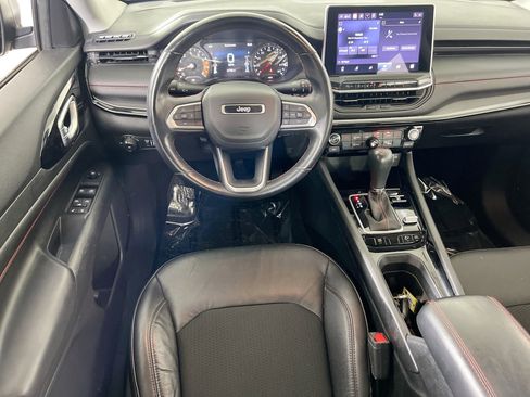 Used 2022 Jeep Compass Trailhawk w/ Trailhawk Convenience Group image 18