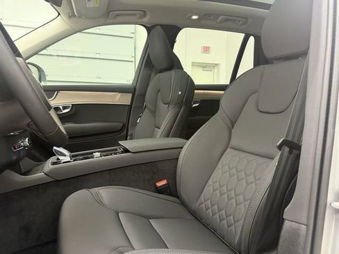 New 2026 Volvo XC90 B6 Core AWD/4WD image 11
