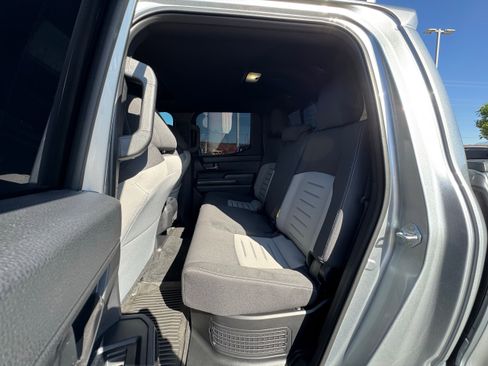 Used 2025 Toyota Tacoma TRD Off-Road w/ TRD Off Road Upgrade Package AWD/4WD image 17