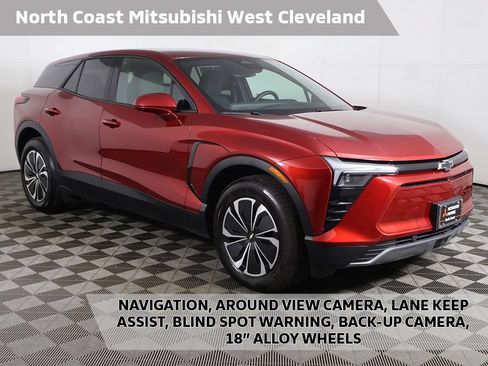 Used 2025 Chevrolet Blazer EV LT FWD image 1
