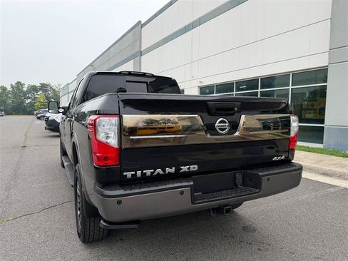 Used 2019 Nissan Titan Platinum Reserve w/ Platinum Utility Package AWD/4WD image 12