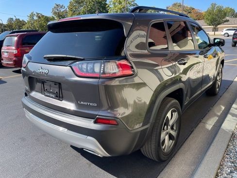 Certified 2022 Jeep Cherokee Limited image 9