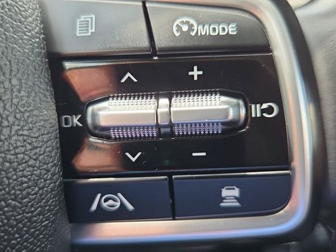 Used 2023 Kia Sorento SX AWD/4WD image 13