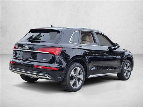 Used 2023 Audi Q5 2.0T Premium w/ Convenience Package AWD/4WD image 5