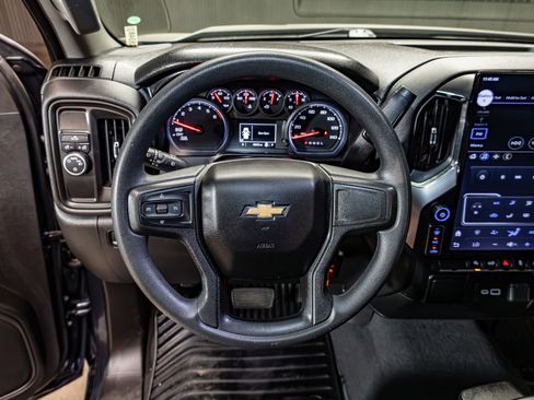 Used 2021 Chevrolet Silverado 1500 Custom image 15
