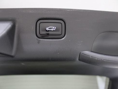 Used 2024 Hyundai Kona Limited FWD image 15