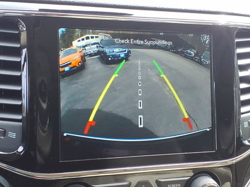 Used 2020 Jeep Grand Cherokee Limited image 17