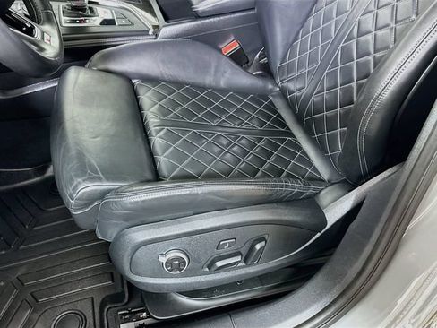 Used 2019 Audi S4 Premium Plus w/ Premium Plus Package AWD/4WD image 24