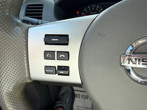 Used 2019 Nissan Frontier SV image 17
