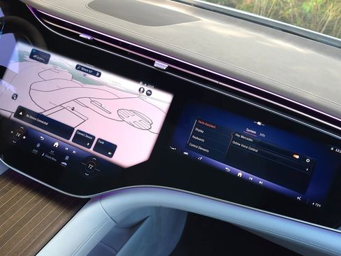 Used 2023 Mercedes-Benz EQS 580 4MATIC Sedan image 70