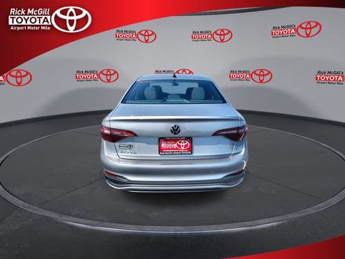 Used 2024 Volkswagen Jetta Sport FWD image 7