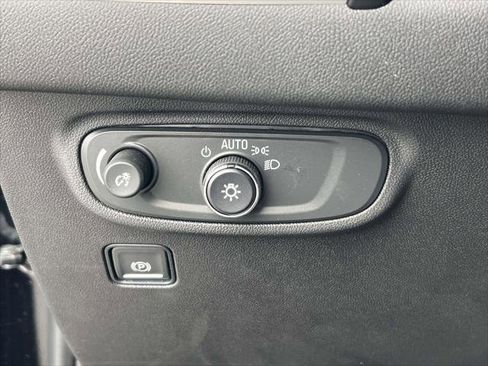 Used 2023 GMC Terrain SLE w/ Driver Convenience Package AWD/4WD image 23