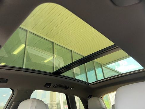 Used 2018 Audi SQ5 Premium Plus w/ Navigation Package image 31