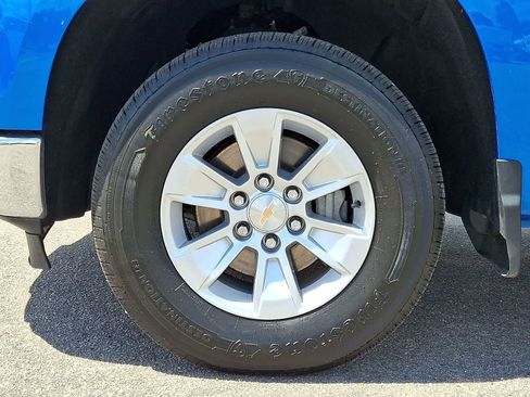 Used 2025 Chevrolet Silverado 1500 LT AWD/4WD image 38