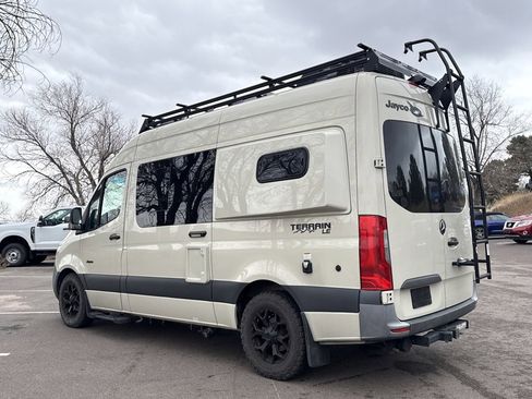 Used 2021 Mercedes-Benz Sprinter 2500 image 5